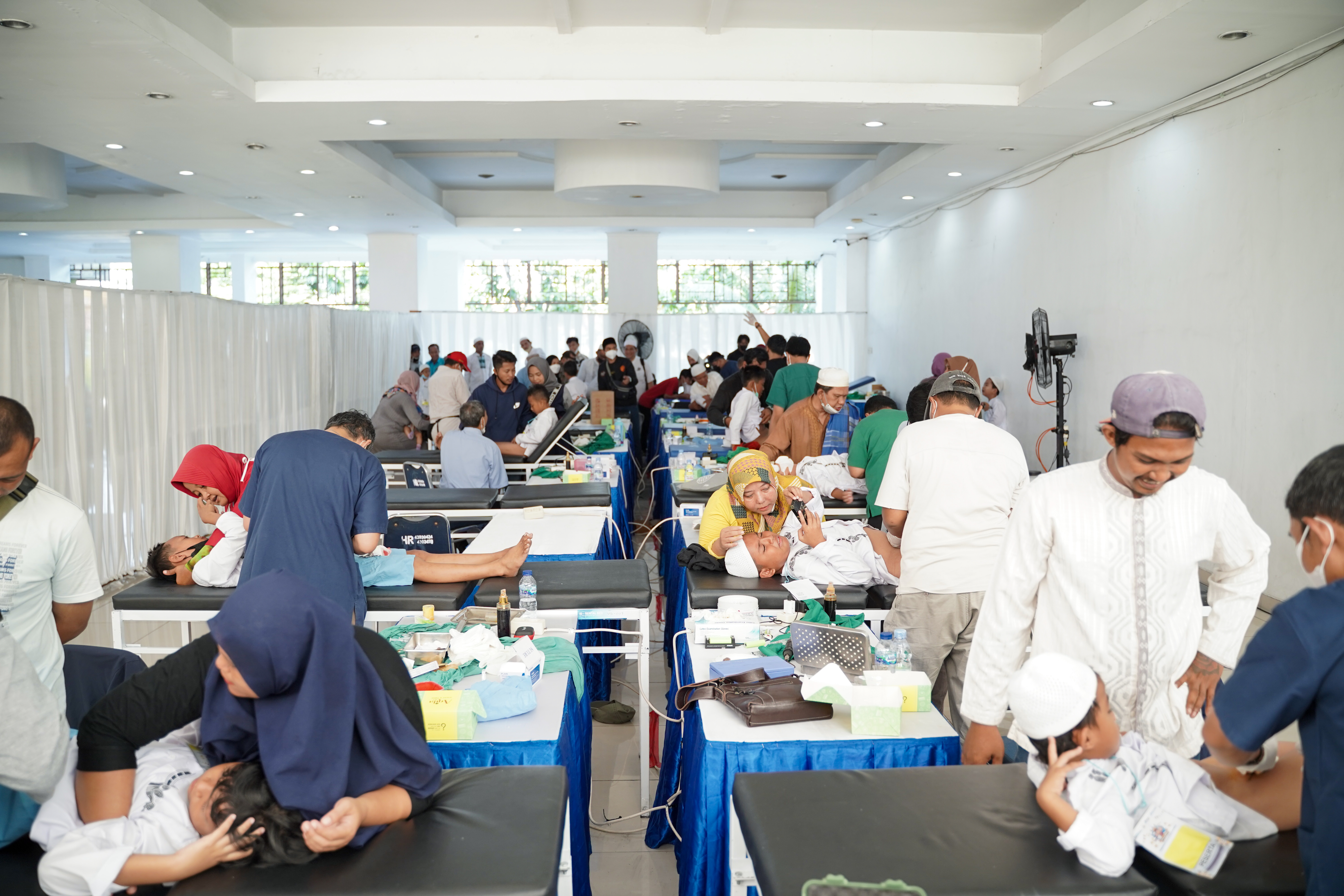 Khitanan Massal di Pelabuhan Tanjung Priok